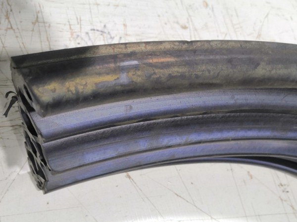 公路橋梁伸縮縫檢測(cè)